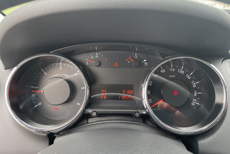 Ponuka / Peugeot 5008 1.6 e-HDi STOP&START Active