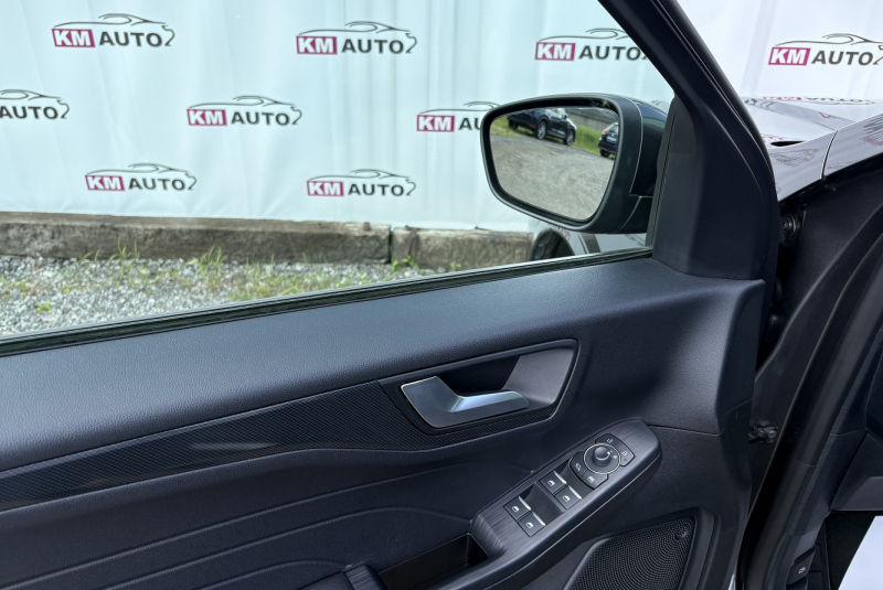 Ponuka / Ford Kuga 2.0 TDCi EcoBlue 120k ST-Line A/T AWD