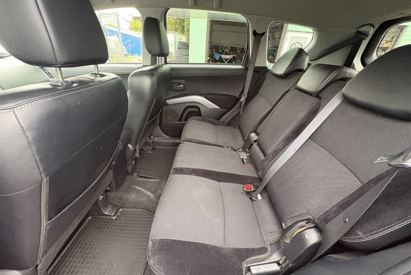 Ponuka / Mitsubishi Outlander 2.2 DI-D TC-SST Intense