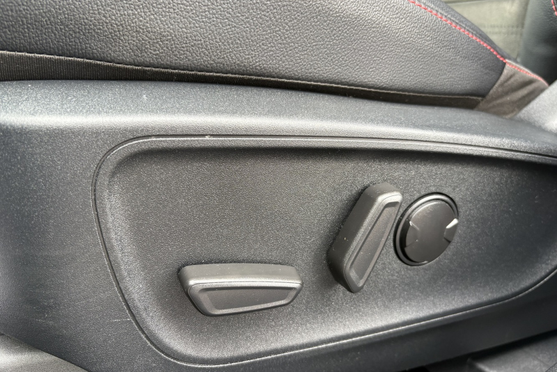 Ponuka / Ford Kuga 2.5 Duratec HEV 190k ST-Line X eCVT