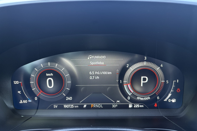 Ponuka / Ford Kuga 1.5 TDCi EcoBlue 120k Titanium A/T