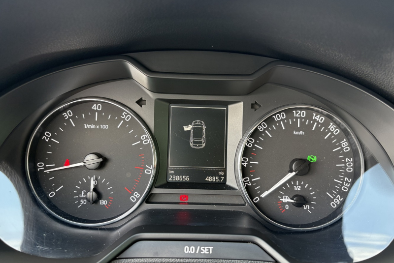 Ponuka / Škoda Octavia Combi 1.8 TSI Business DSG 4x4