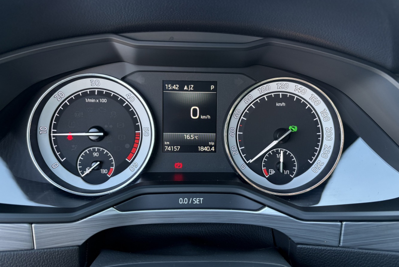 Ponuka / Škoda Superb Combi 2.0 TDI Ambition DSG