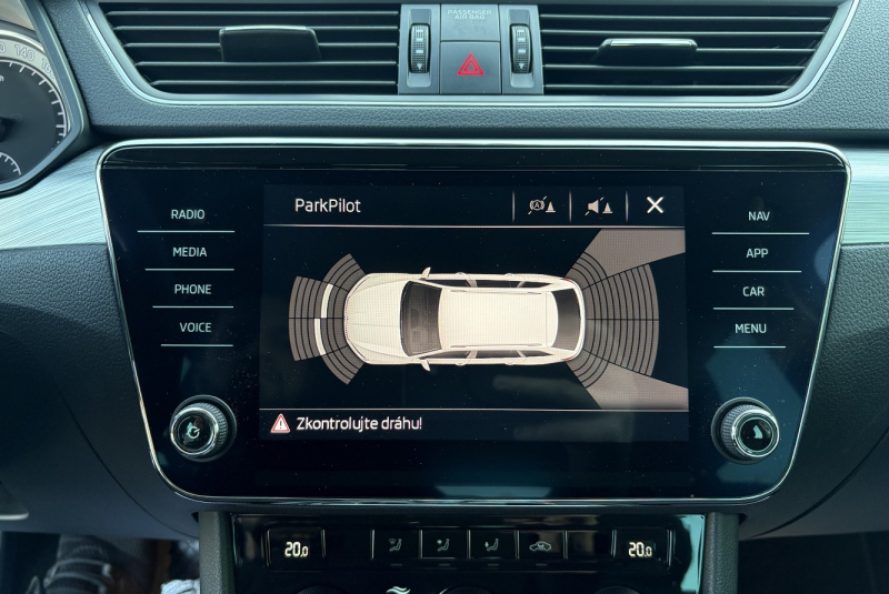 Ponuka / Škoda Superb Combi 2.0 TDI Ambition DSG