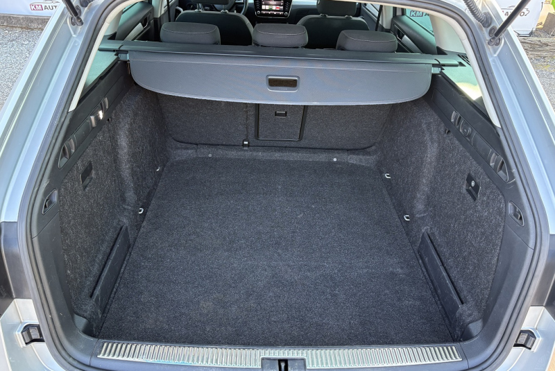 Ponuka / Škoda Superb Combi 2.0 TDI Ambition DSG